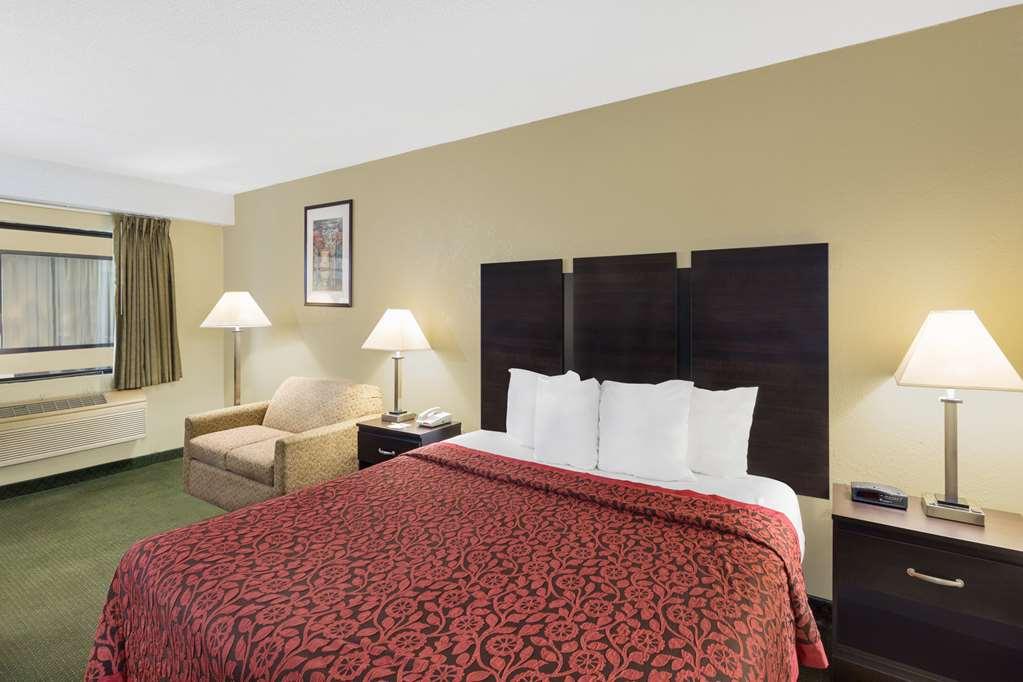 Days Inn & Suites By Wyndham Columbia Airport West Columbia Szoba fotó